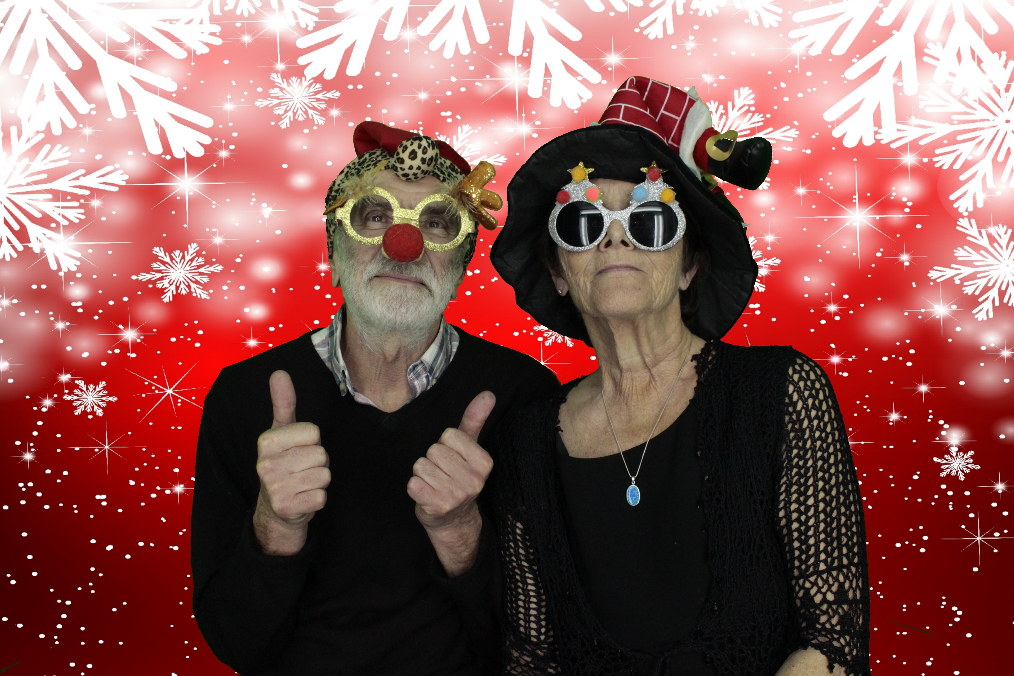 Silvermere Christmas Party | View more photos from the event at gallery.myphotoboothexperience.co.uk/u/MyPhotoBoothExperienceLtd/Silvermere-Christmas-Party-3